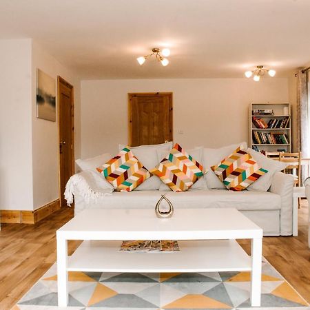 Holly Cottage, 2 Bed House, Sleeps 6 Cleobury Mortimer Esterno foto