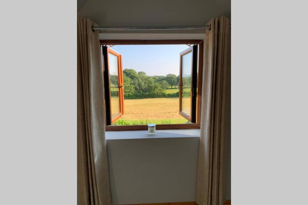 Holly Cottage, 2 Bed House, Sleeps 6 Cleobury Mortimer Esterno foto