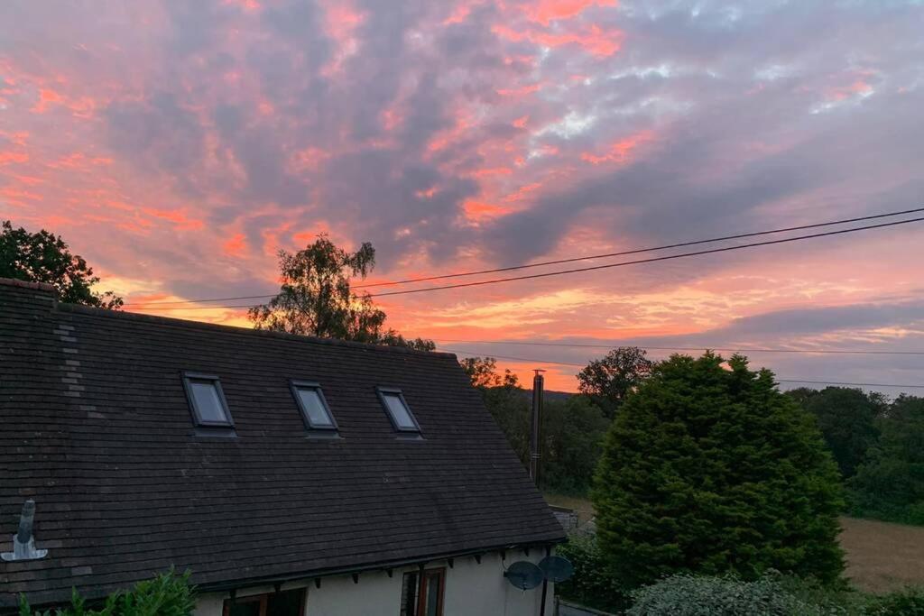 Holly Cottage, 2 Bed House, Sleeps 6 Cleobury Mortimer Esterno foto
