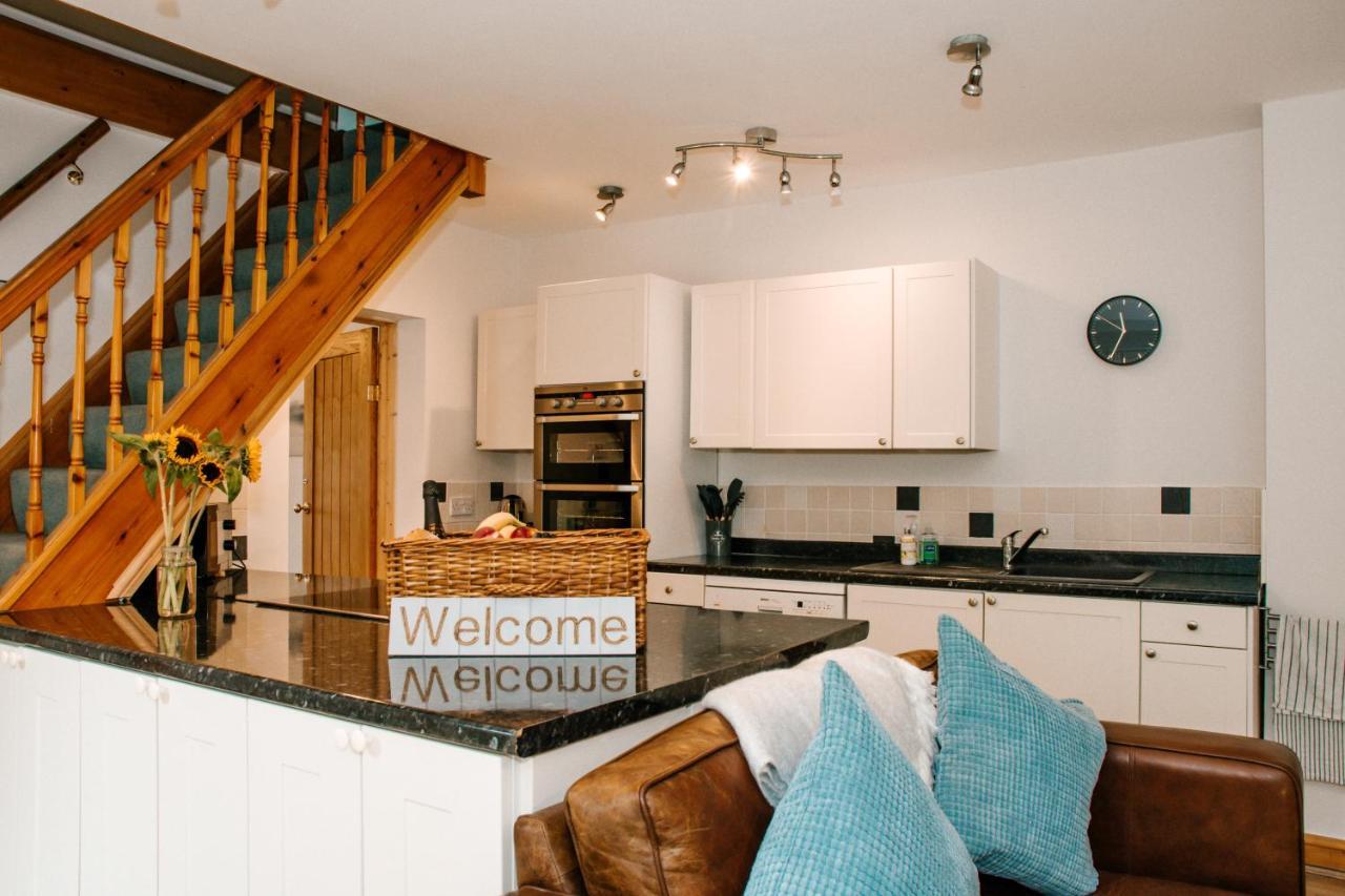 Holly Cottage, 2 Bed House, Sleeps 6 Cleobury Mortimer Esterno foto