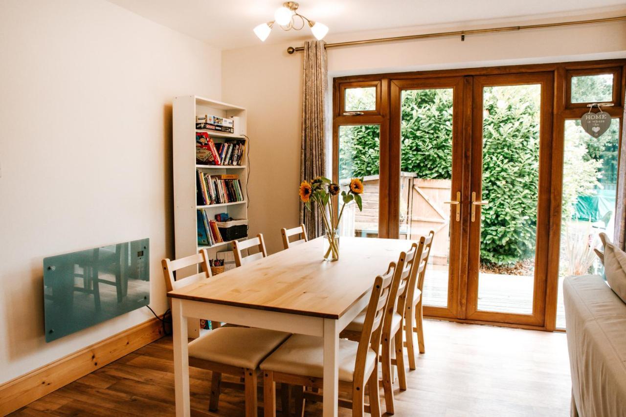Holly Cottage, 2 Bed House, Sleeps 6 Cleobury Mortimer Esterno foto